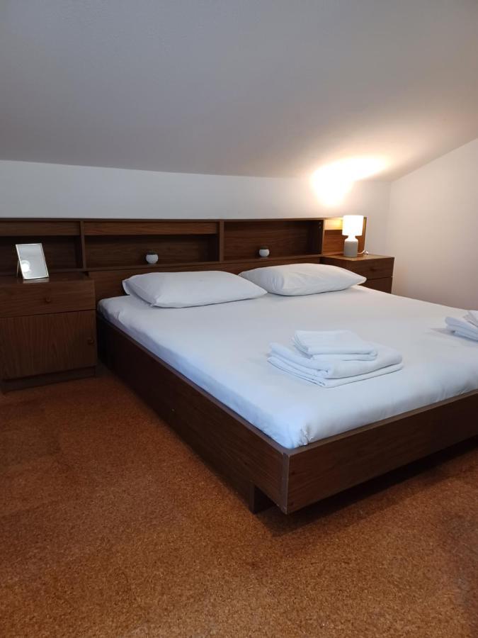 Apartments Emilija Makarska Bagian luar foto