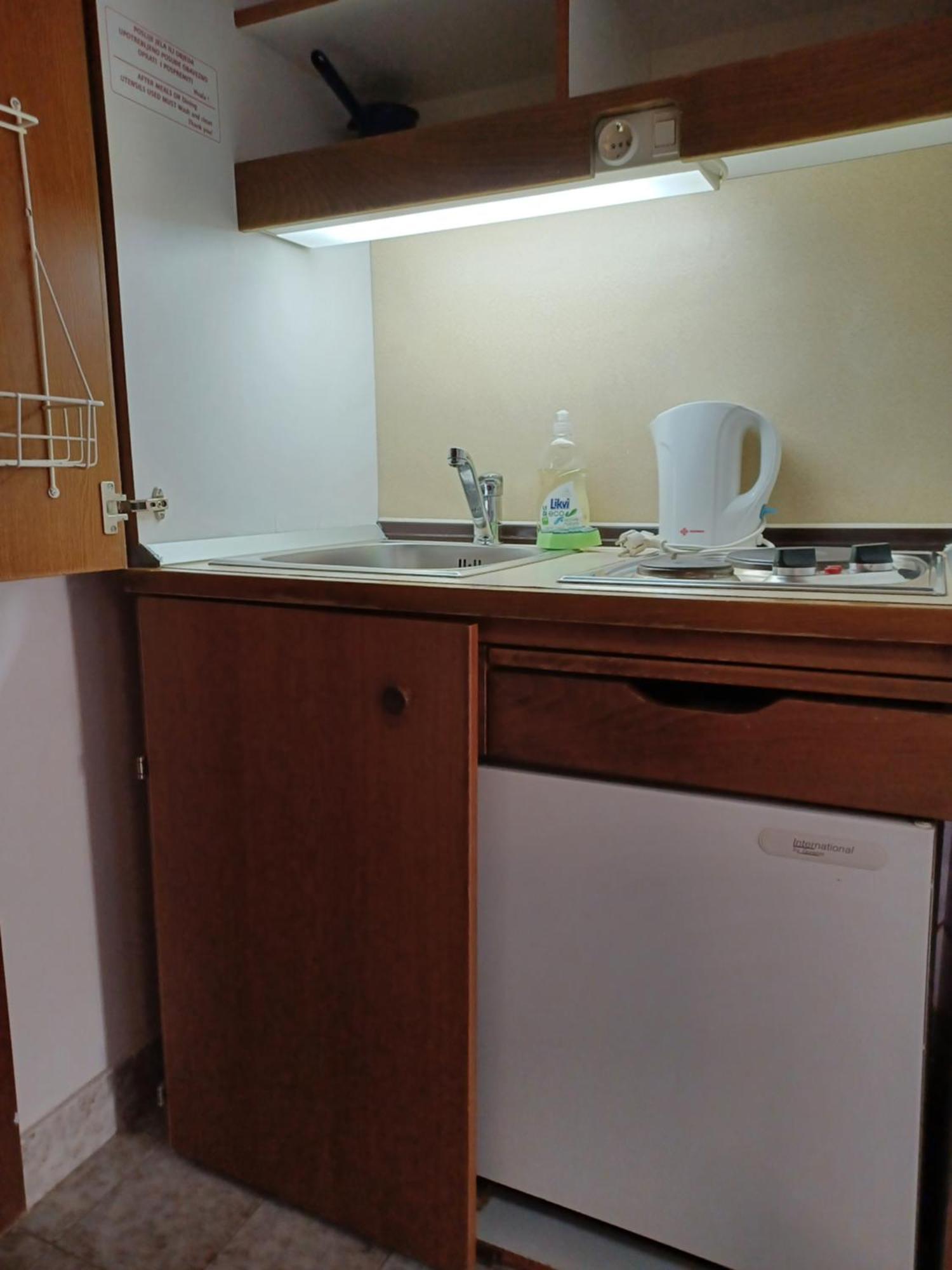 Apartments Emilija Makarska Bagian luar foto